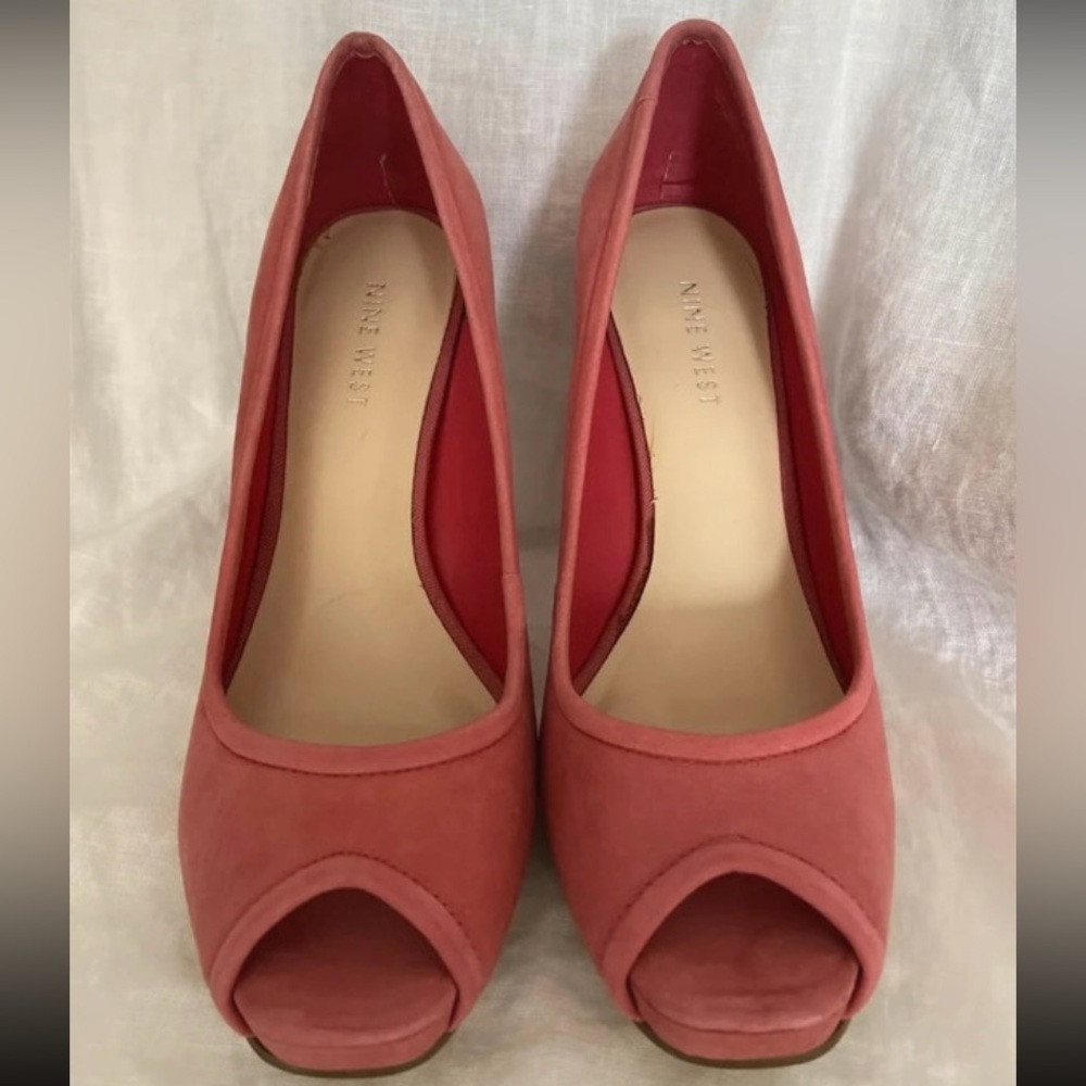 Nine West high heels size 6.5 pink coral suede